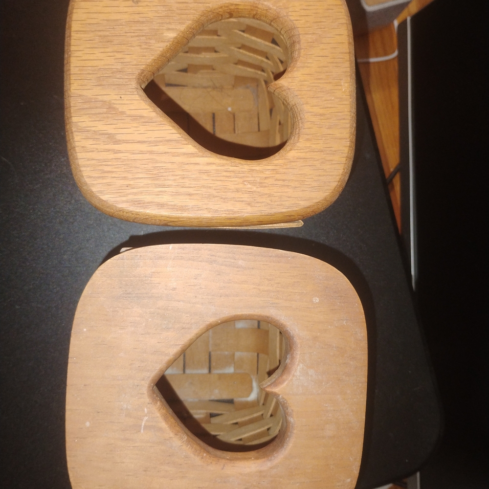 Heart-Shaped Wooden Basket Set - Picture 2 of 3